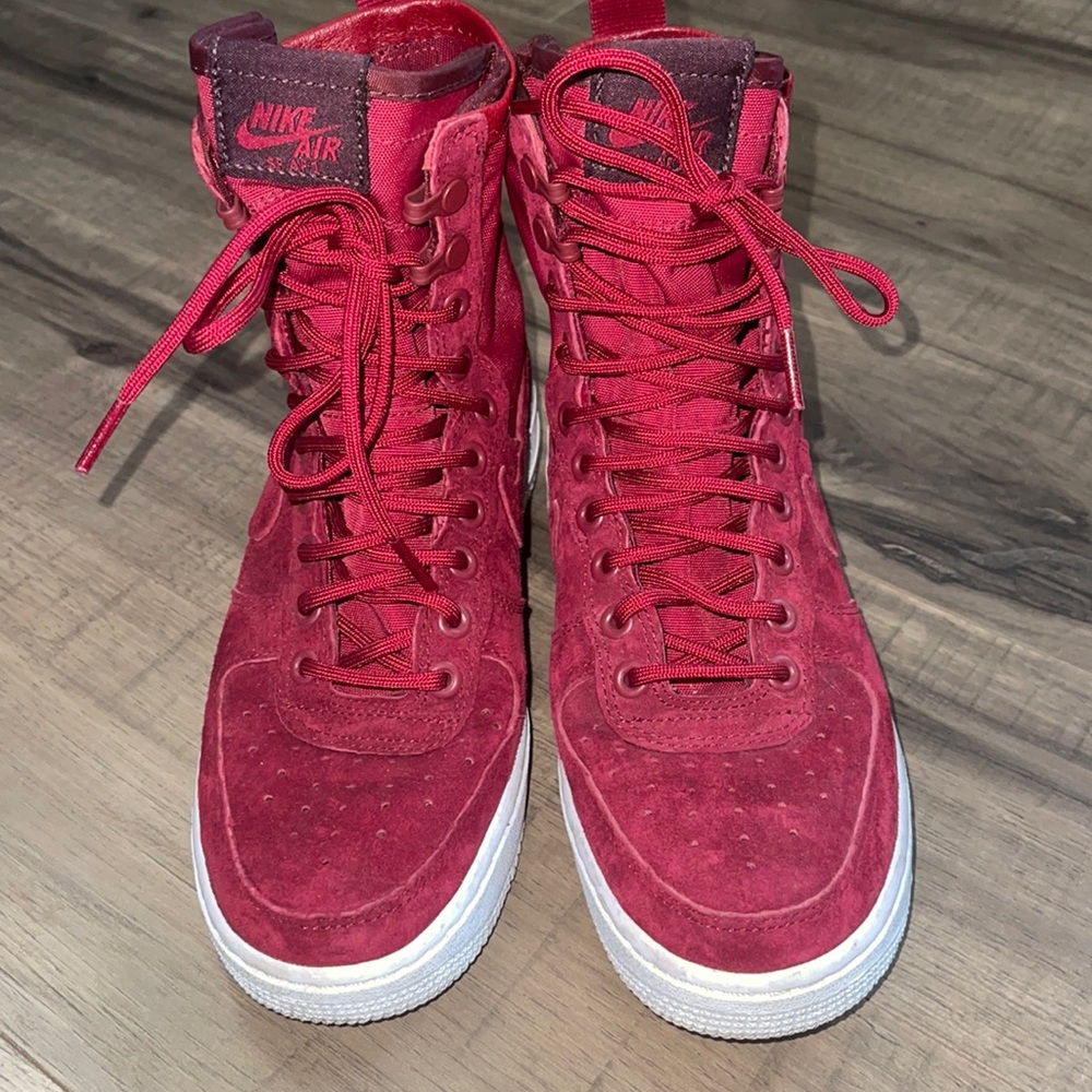 Nike SF Air Force 1 High top red crunch